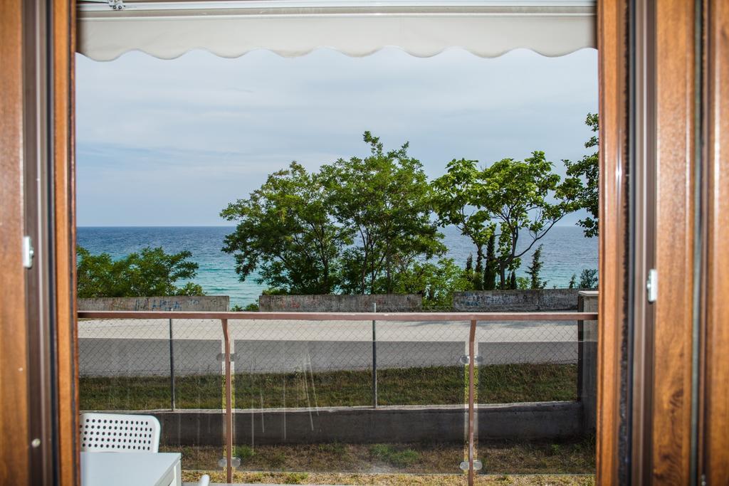 Sea View Appartment In Geoponika Nea Kallikrateia 外观 照片